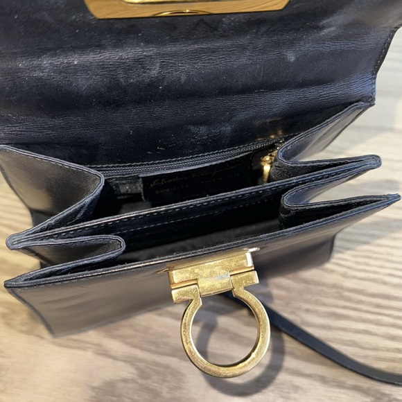 Salvatore Ferragamo Gancini leather 2-way Kelly shoulder bag - Picture 11 of 16